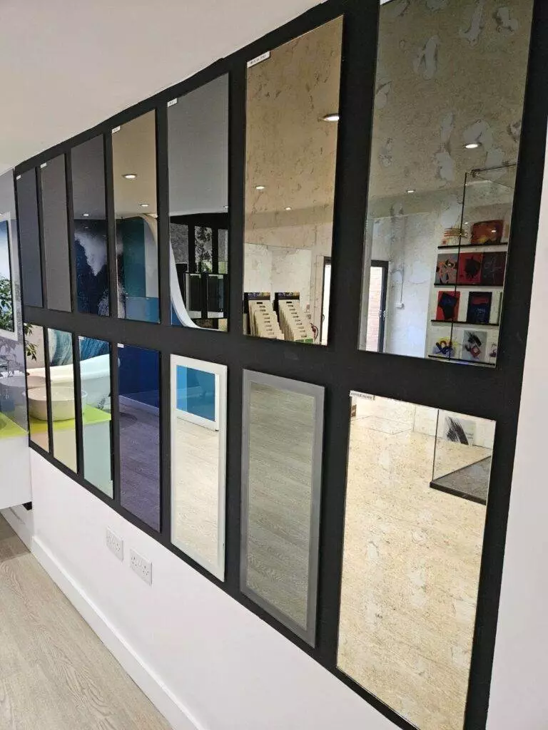 glass inspirations fleet showroom 125902 (large)