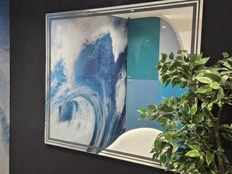 glass inspirations fleet showroom 130153 (large)